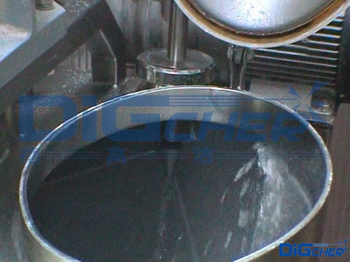 不鏽鋼反（fǎn）應釜（fǔ）清洗