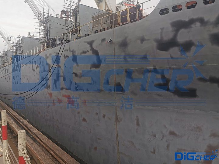 船舶壁（bì）麵除鏽後
