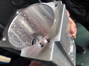 鋁合金壓（yā）鑄件自動化高壓水去毛刺技術（shù）