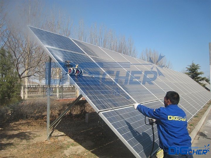 高壓水清洗太陽能電池板