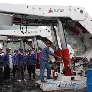 液壓支架清（qīng）洗設備-液壓支架（jià）高壓清洗機