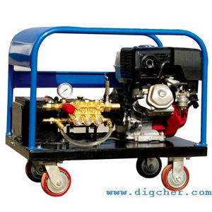 德高潔 DU 240/15GM 24Mpa汽油高壓清洗機