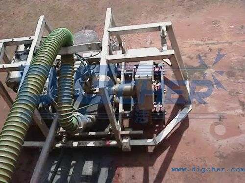 自動化超高壓（yā）水射流船（chuán）體除漆係統