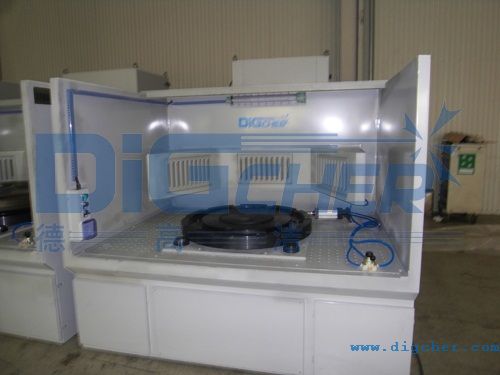 TZBS20000打磨除（chú）塵工作（zuò）台（tái）