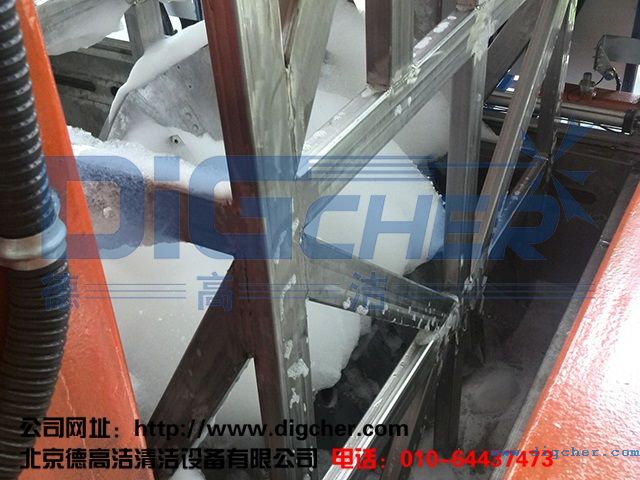 橡(xiàng)膠模具超聲(shēng)波清洗